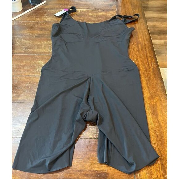 Maidenform Women's Body Shaper, Wear-your-own-bra Firm Control Shapewear - Picture 4 of 6